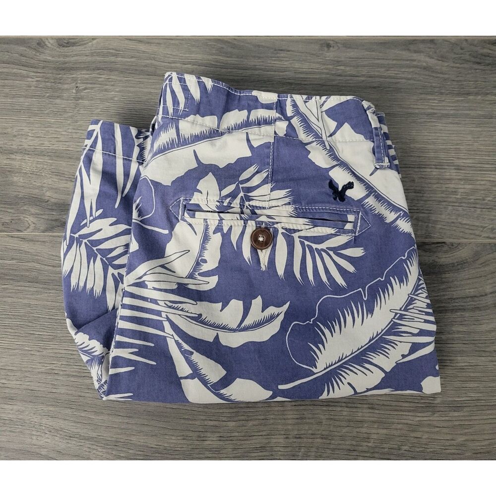 American Eagle Mens Prep Chino Shorts Tropical Print Blue White 30